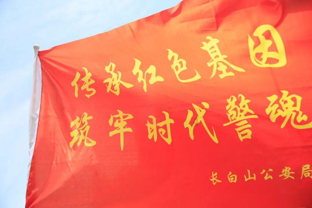 征信报告上的逾期记录消除有两种方法。